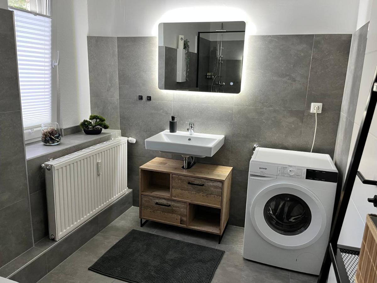 Appartment Florida Naehe Duesseldorf, Messe, Hbf, City, Wifi, Helios Hospital Krefeld Esterno foto